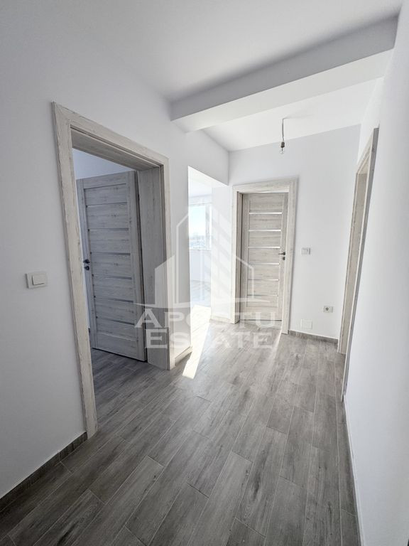 Apartament cu 2 camere decomandat bucatarie inchisa in zona Planetelor