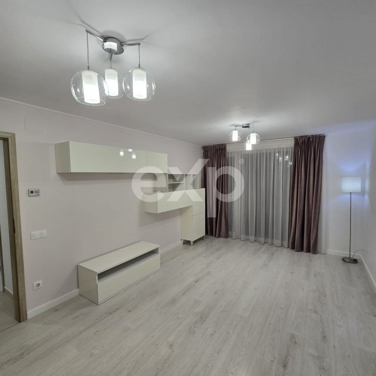 APARTAMENT DE INCHIRIAT – 3 CAMERE- 82 mp – CORESI / URB