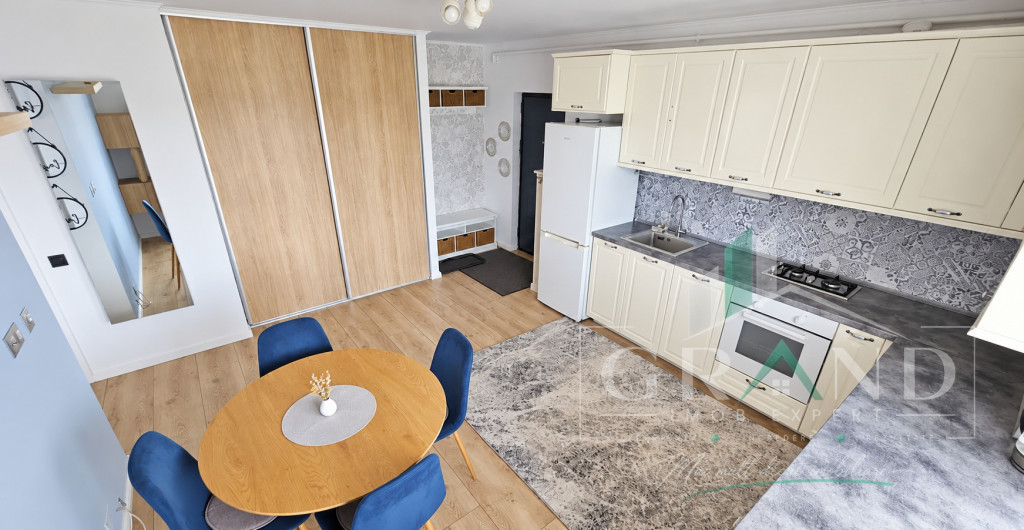 Apartament 3 camere 51mp | balcon | parcare | Zona Cetatii