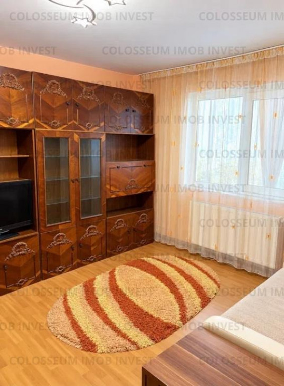 Cartierul Florilor, imobil renovabil, etaj intermediar, zona