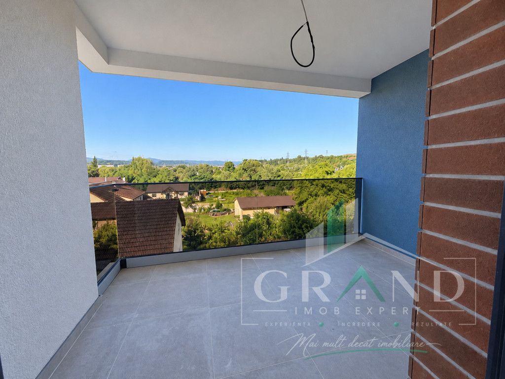 Apartament NOU, cu 3 camere, 2 băi, zona Someșului, Flore?