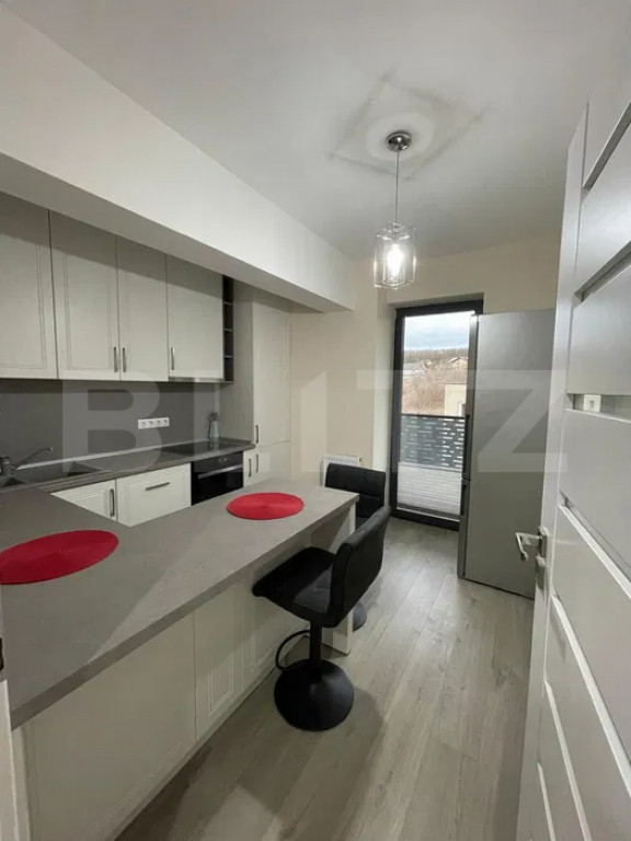 De inchiriat apartament - 2 camere - Zona Tudor - Loc de par