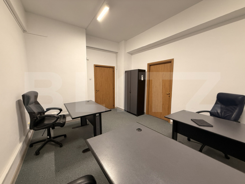 Spațiu birouri, 7 camere, 2 băi, 207 mp, et. 6, Ultracentr