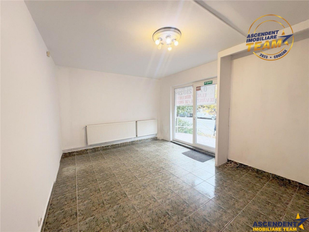 Spatiu comercial dispus la strada principala, Central, Lenin