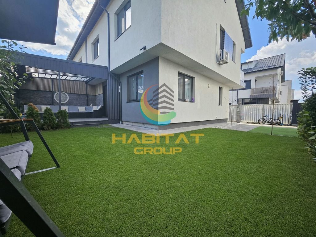 Duplex 5 camere- curte 100mp