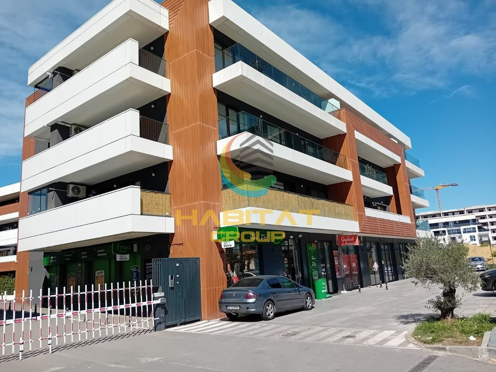 Pallady 4 camere 97 mp + curte 233 mp LUX gata de mutare