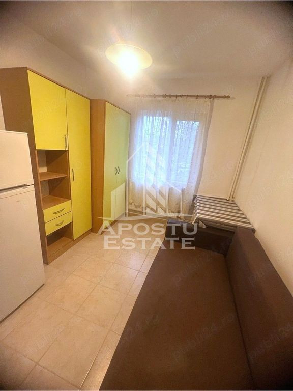 Inchiriez garsoniera zona Complex Studentesc PET FRIENDLY