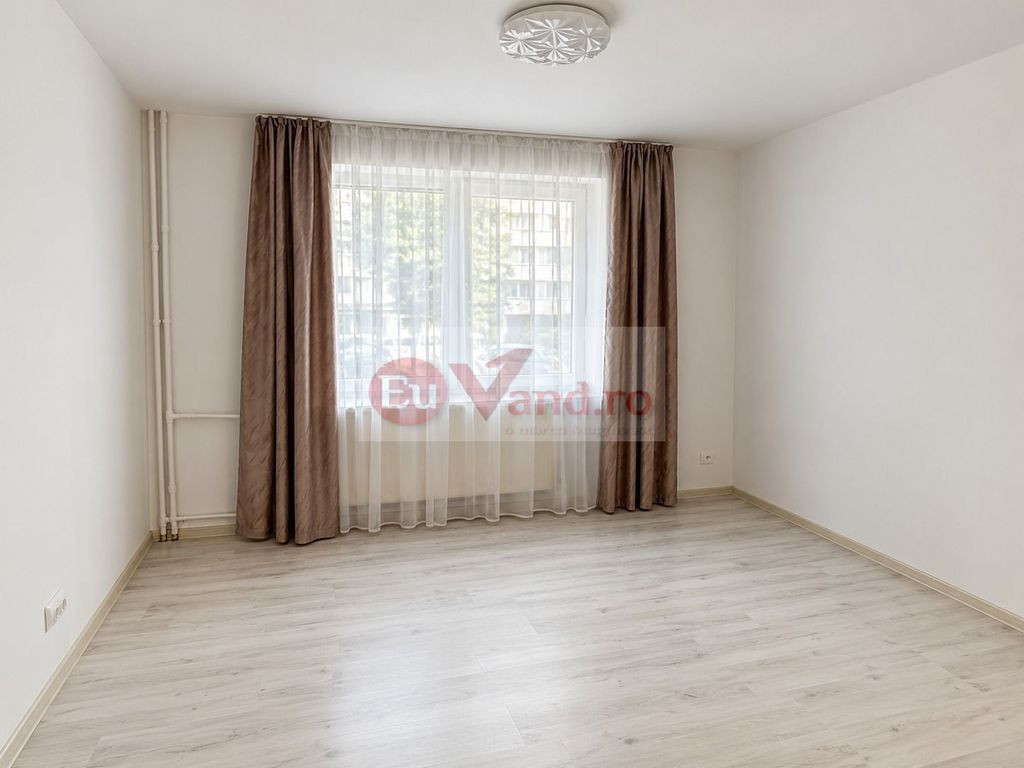 Apartament cu o camera de vanzare – Micro 40, parter, 27 mp, 33.500 E