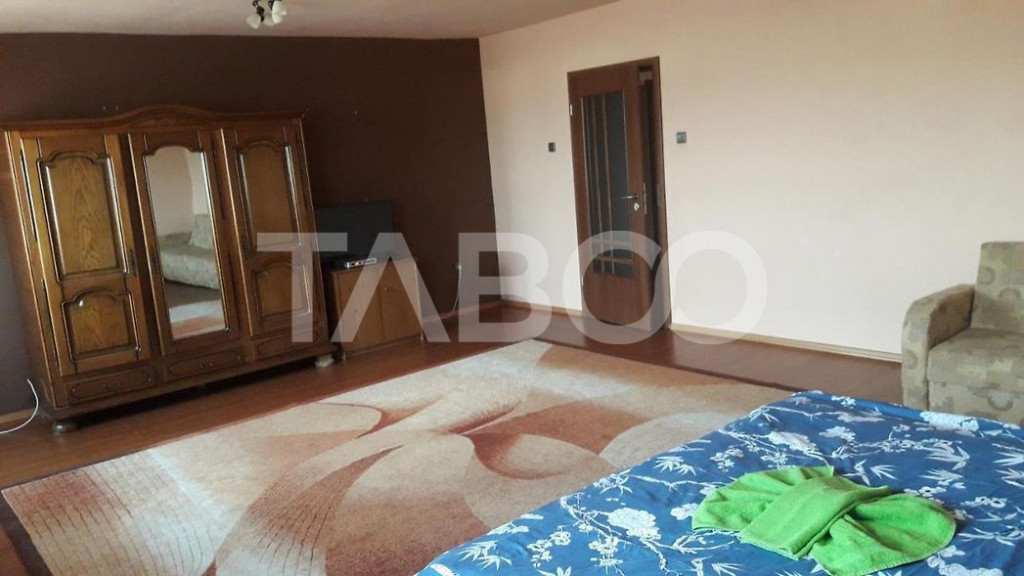 Casa de inchiriat cu 5 camere curte in Sibiu zona Veteranii