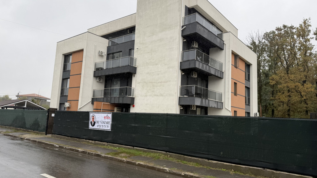 Cladire 11 apartamente cu 3 camere, superba, langa padure Ch