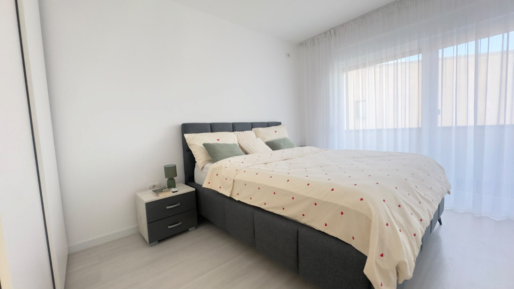 Casa de tip triplex cu 3 camere, in Dumbravita.
