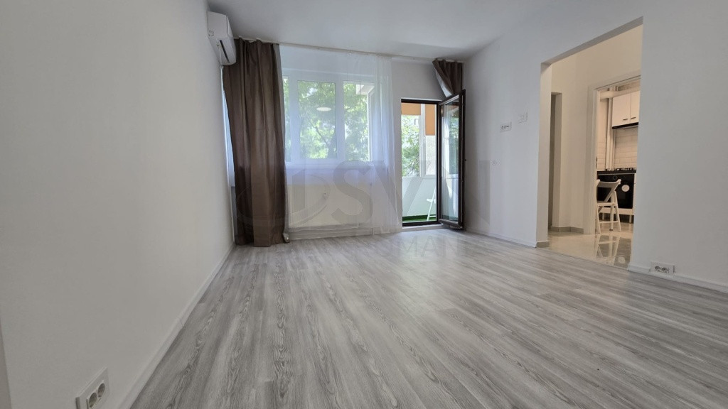 2 Camere l De l 1 Mai