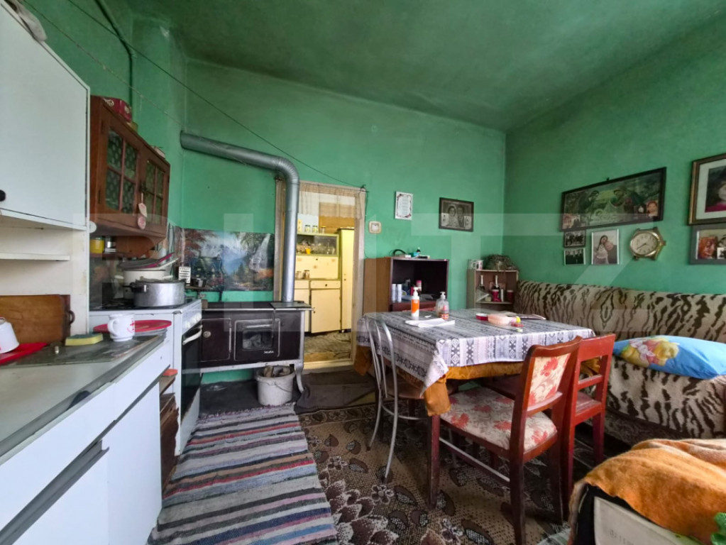 Casa de vanzare, 72.60 mp, zona Ungheni