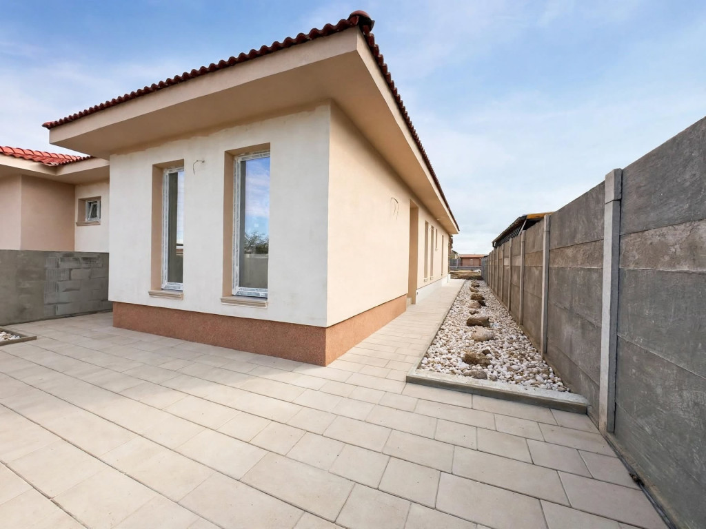 Duplex Parter 3 camere 2 bai | 84 mp utili | Ghiroda | Ampla