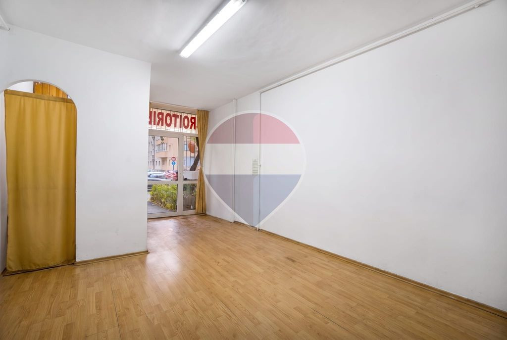 Spațiu comercial ALEXANDRU CEL BUN/ VANZARE/ 21.4mp/OPORTUNITATE!