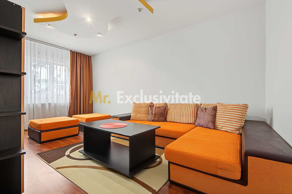 Apartament 3 camere, 94 mp, zona Mioveni