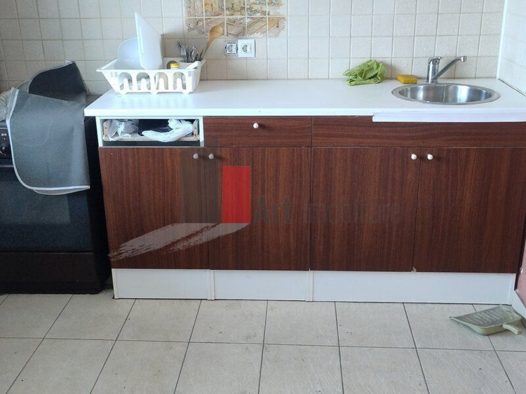 Vânzare apartament 2 camere semidecomandat Piața Progresul