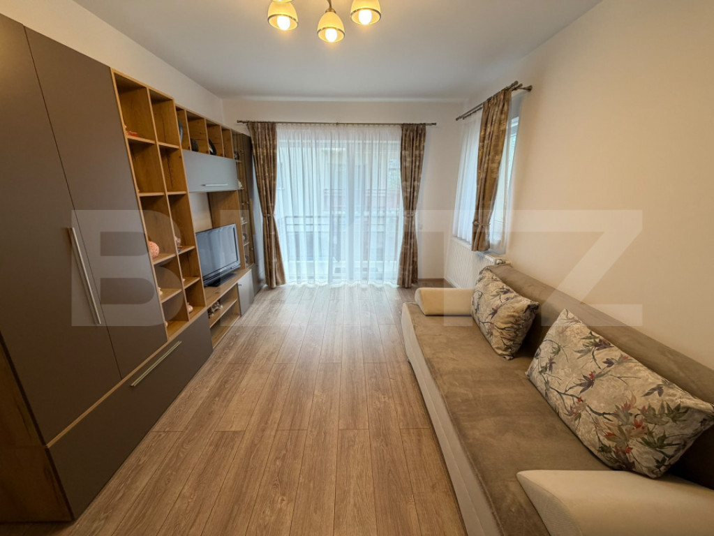 Aparatment decomandat, mobilat si utilat, parcare, zona Flor
