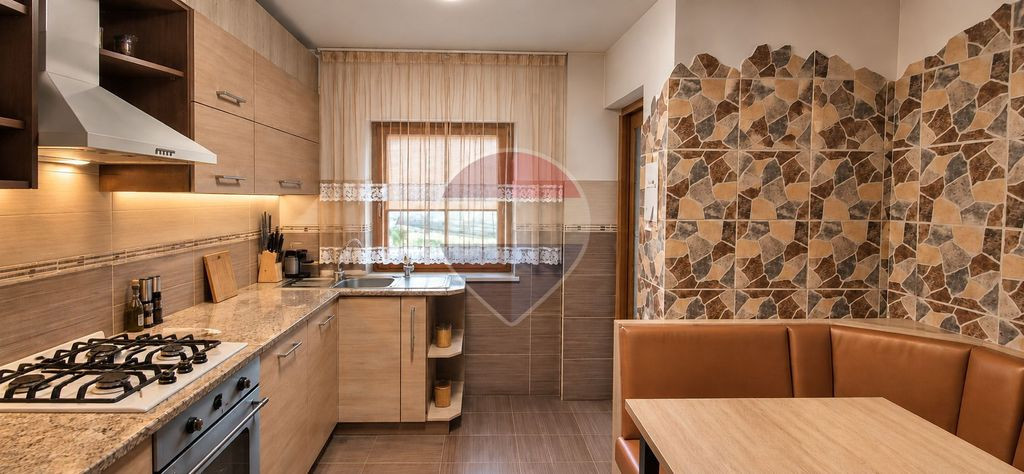 Apartament cu grădină privată și intrare separată