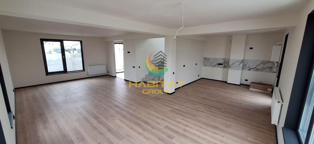 Vila p+1 / 4 camere / com. Berceni / gata de mutare