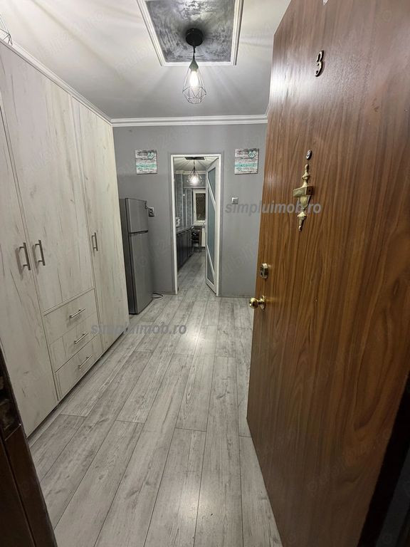Garsonieră 40 mp utili | Decomandată | Mobilată și utilată | 13 Septem