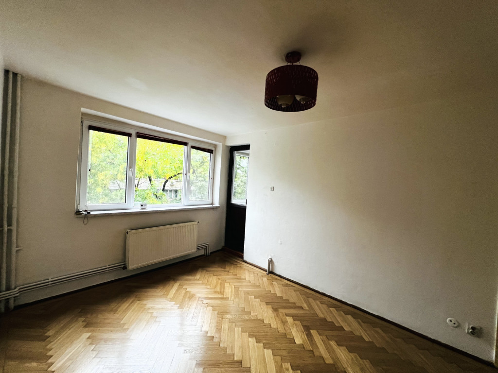 Apartament cu locație excelenta 3 camere Crangasi | Loc Par
