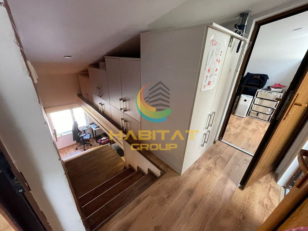Apartament 3 camere în bloc cu 3 etaje | 72 mp | 2 băi