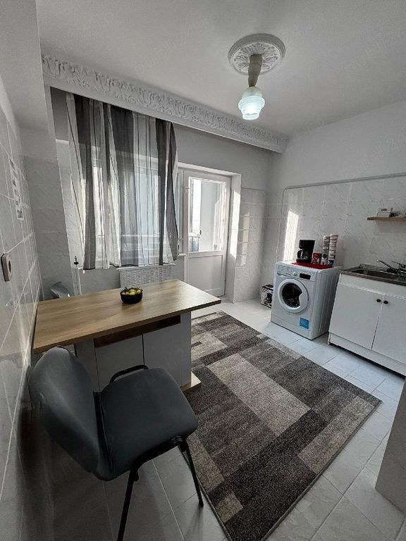 Stadion st uri-apartament 3 camere decomandat