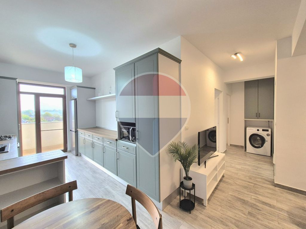 Apartament 3 camere de închiriat – Bloc Nou (2022), Etaj 2, Parcare pr