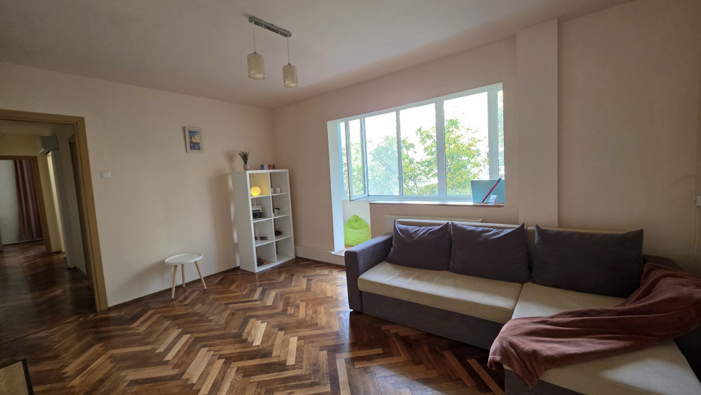 Apartament 3 camere | renovat, mobilat, utilat | Circumvalat