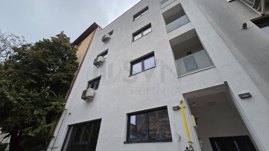 DE I IMOBIL BOUTIQUE l POLONA I DOROBANTI