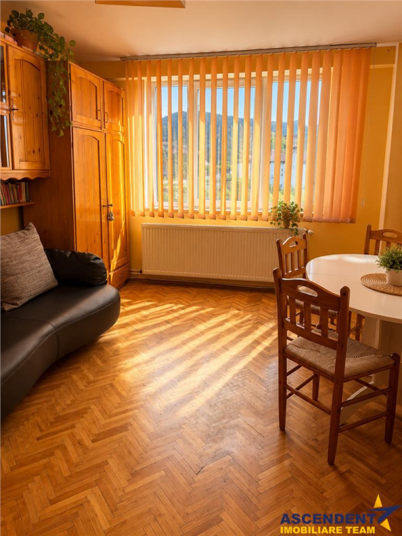 Apartament 2 camere in centrul orasului Covasna:decomandat,e