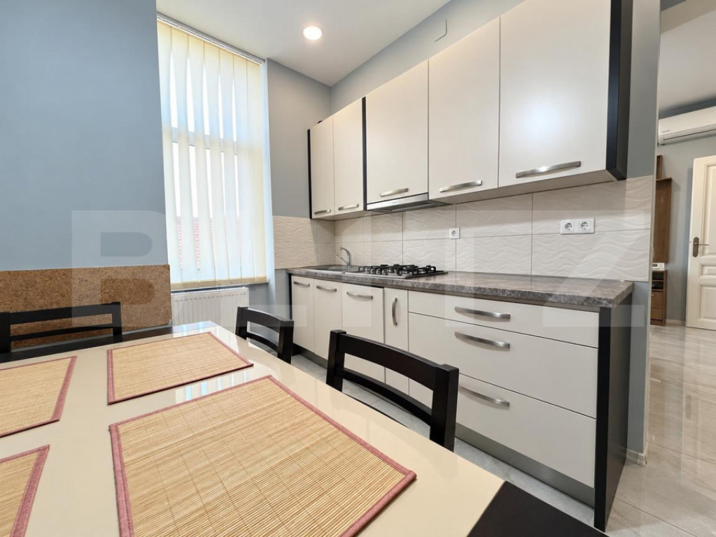 Apartament de vanzare, cu 3 camere, Nufarul